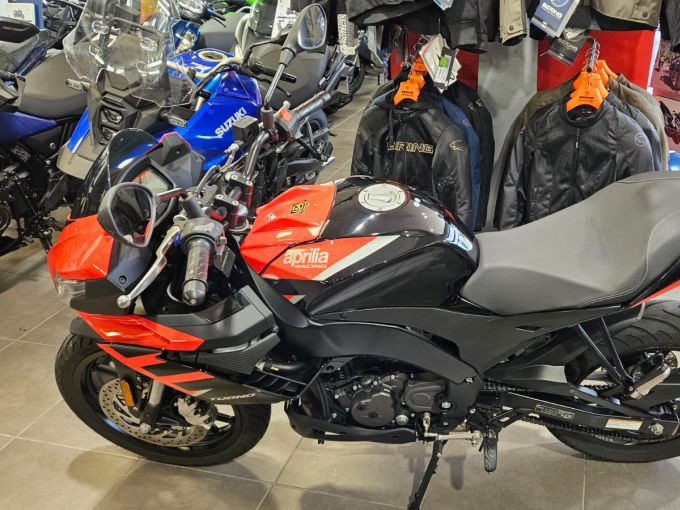APRILIA TUONO 125 ABS 4