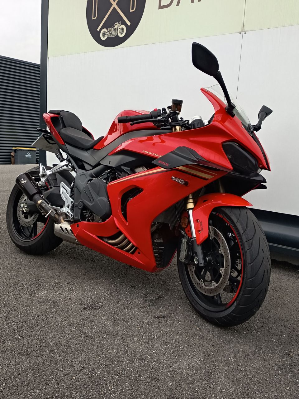 QJ MOTOR SRK 800 RR 4