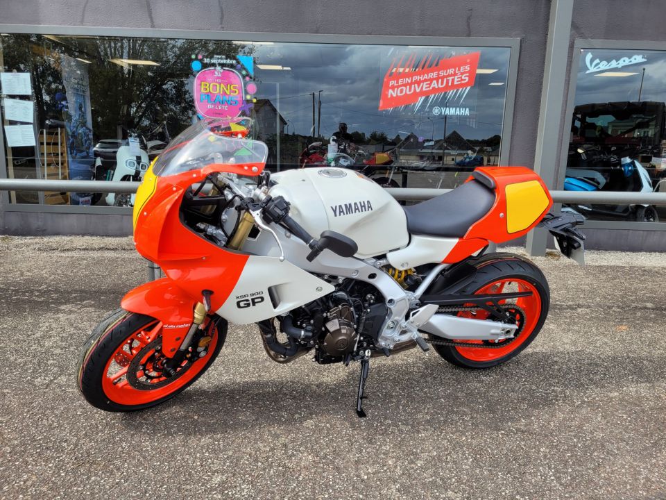 YAMAHA XSR 900 GP 35KW 4