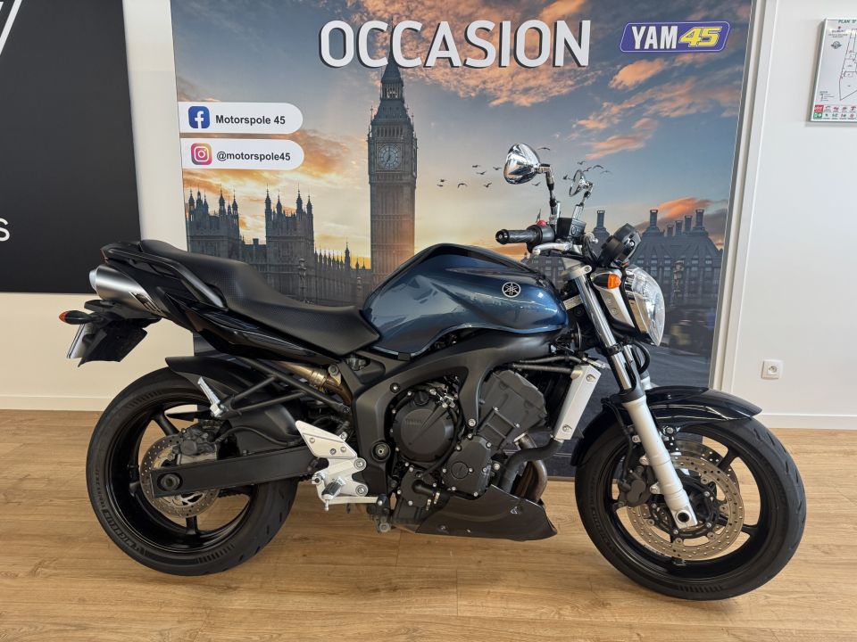 YAMAHA FZ6 (98CV) 4
