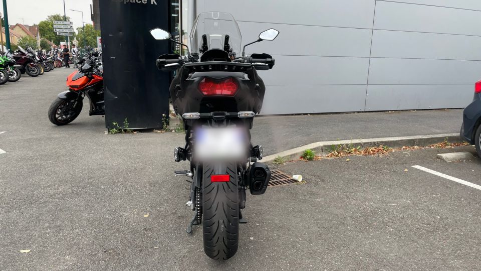 KAWASAKI VERSYS 1100 SE 4