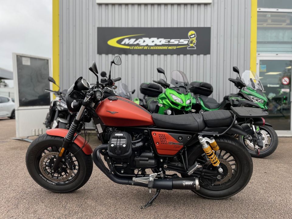 MOTO GUZZI V9 BOBBER 4