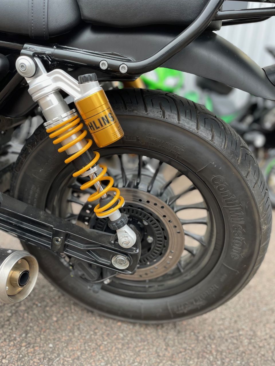 MOTO GUZZI V9 BOBBER 4