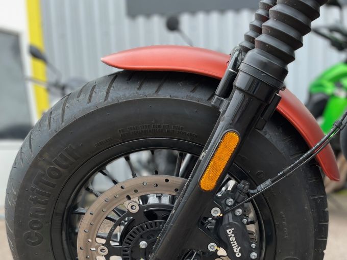 MOTO GUZZI V9 BOBBER 4