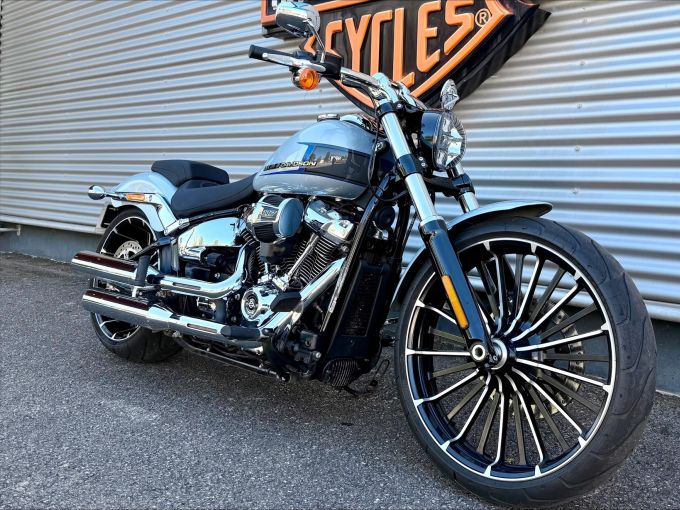 HARLEY-DAVIDSON SOFTAIL BREAKOUT 1923 4