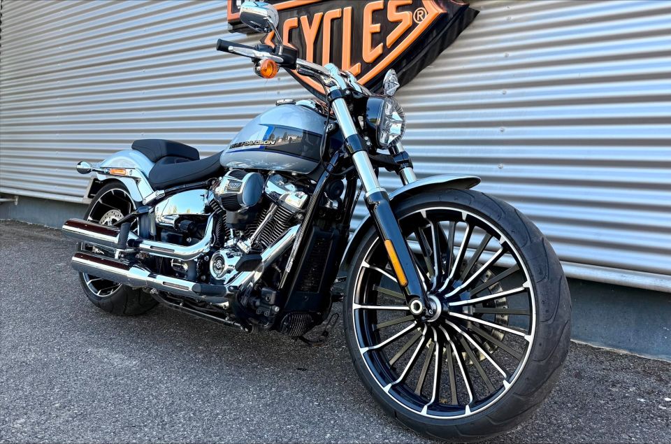 HARLEY-DAVIDSON SOFTAIL BREAKOUT 1923 4