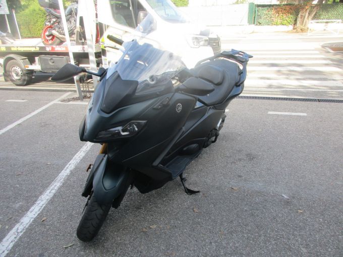 YAMAHA XP T-MAX 560 TECH MAX 4