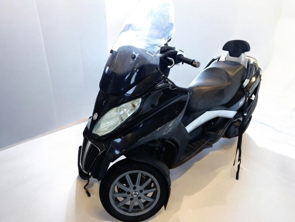 PIAGGIO MP3 400 4