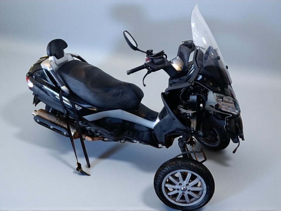 PIAGGIO MP3 400 4
