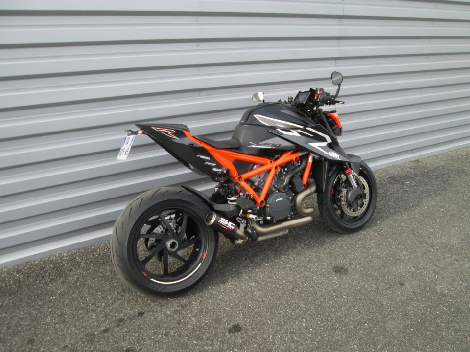 KTM 1290 SUPER DUKE RR 4