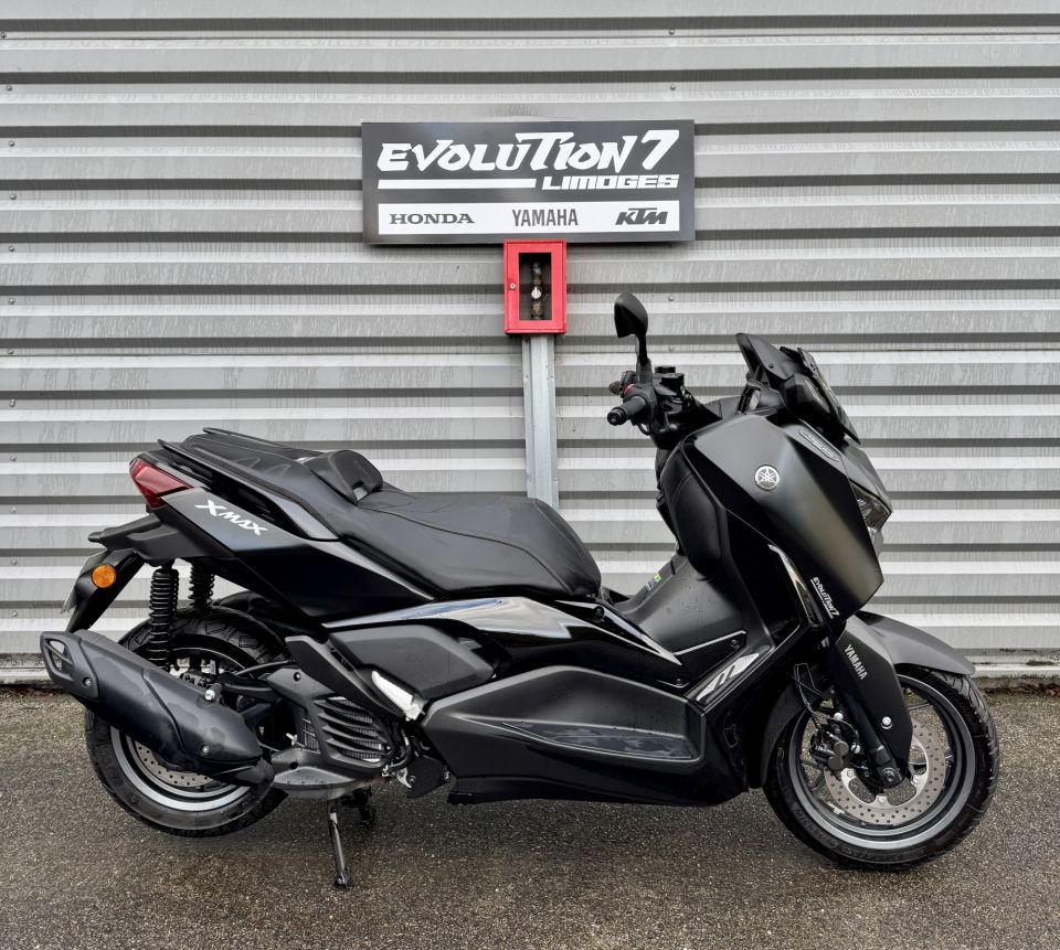 YAMAHA XMAX 125 TECH MAX 4