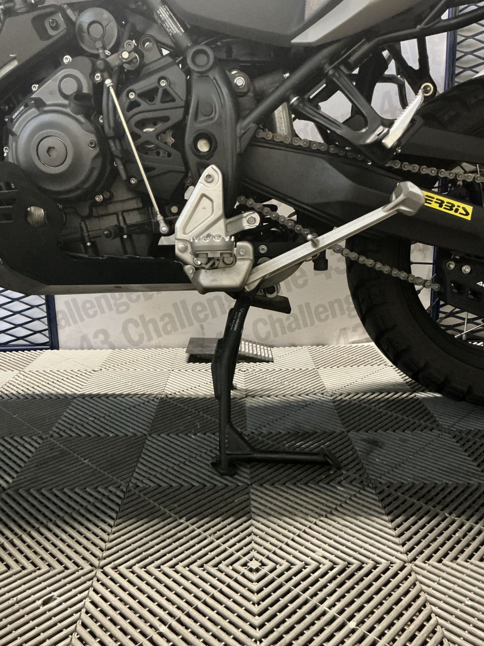 YAMAHA XTZ TENERE 700 4