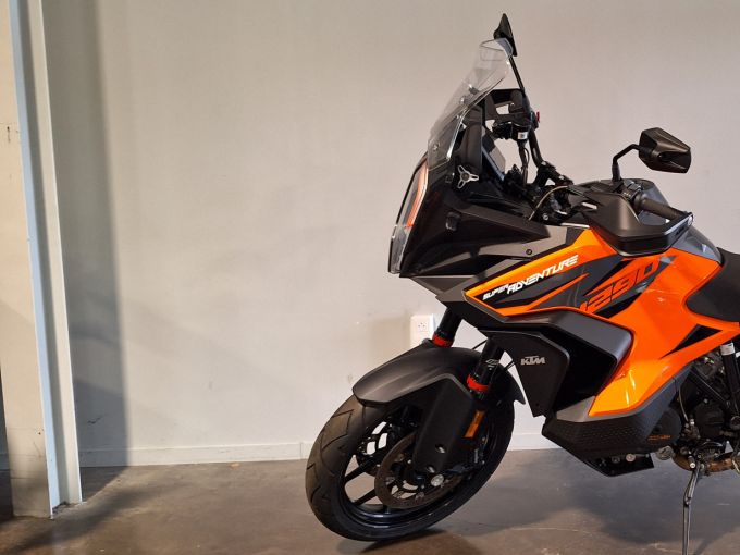 KTM 1290 SUPER ADVENTURE S 4