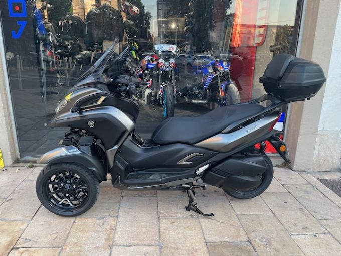 YAMAHA TRICITY 300 4