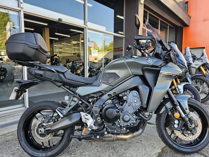 YAMAHA TRACER 9 4