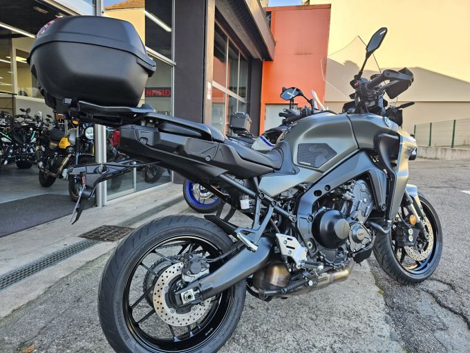 YAMAHA TRACER 9 4