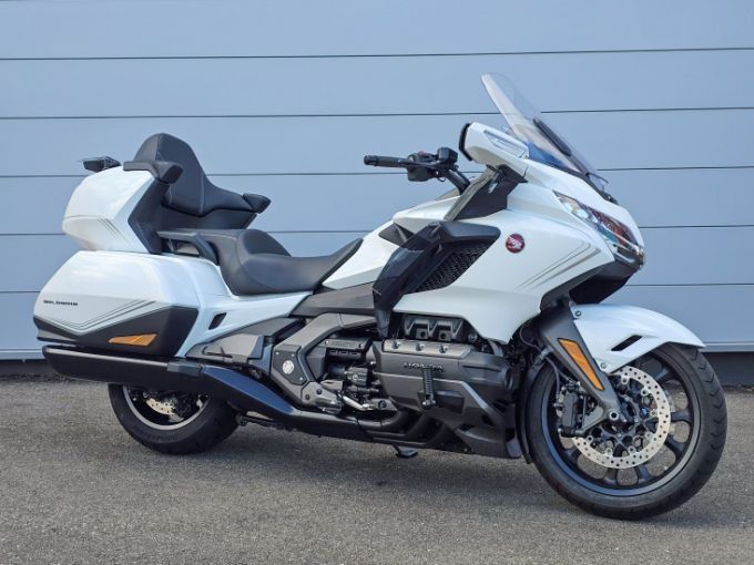 HONDA GoldWing Touring DCT Airbag 4