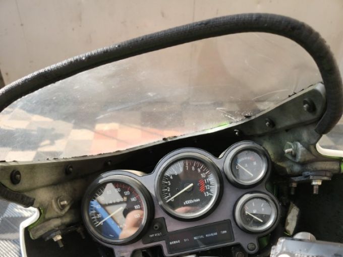 KAWASAKI KR 4
