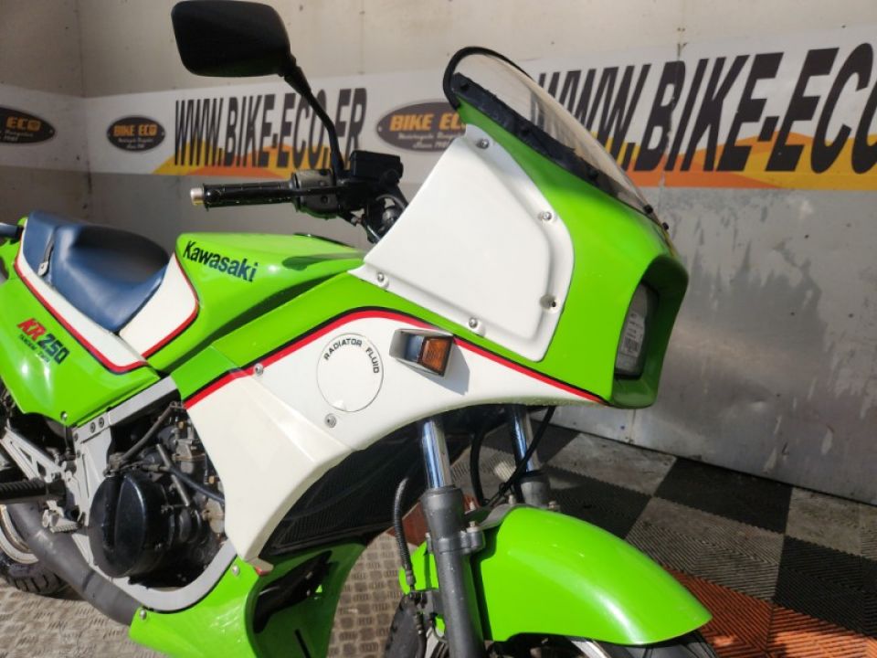 KAWASAKI KR 4
