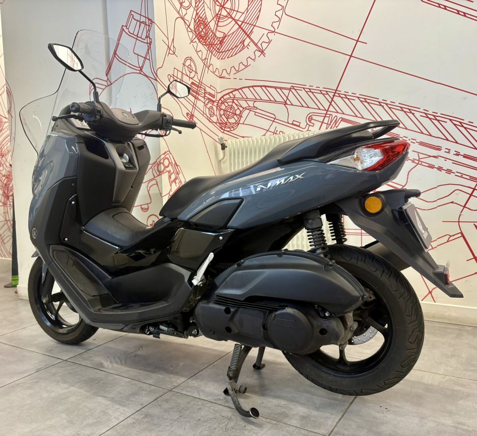 YAMAHA NMAX 125 4