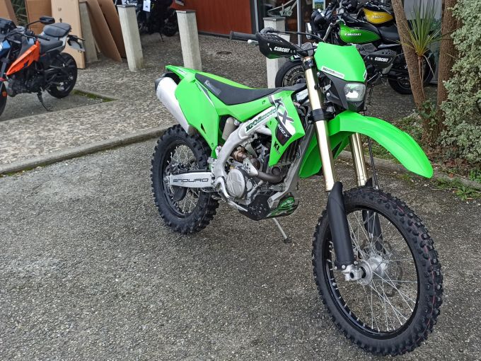 KAWASAKI KX 4