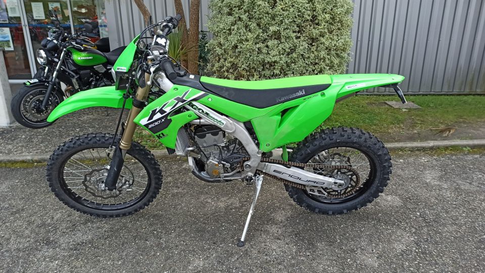 KAWASAKI KX 4
