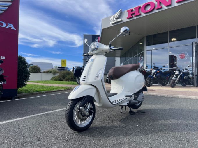 PIAGGIO VESPA PRIMAVERA 125 4