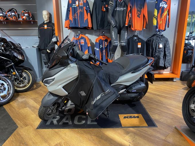 HONDA NSS FORZA 125 4