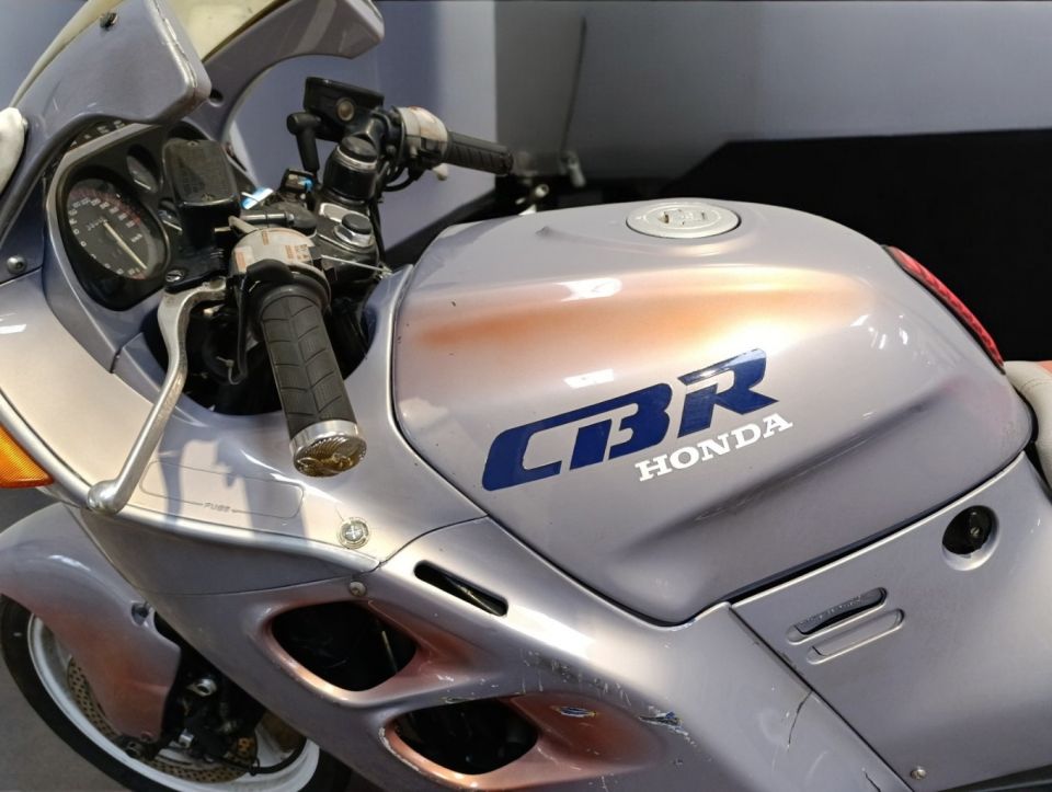 HONDA CBR 1000 4