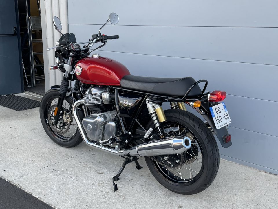 ROYAL ENFIELD INTERCEPTOR 4