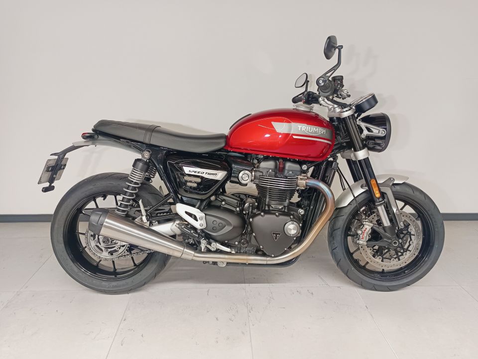 TRIUMPH SPEED TWIN 1200 4