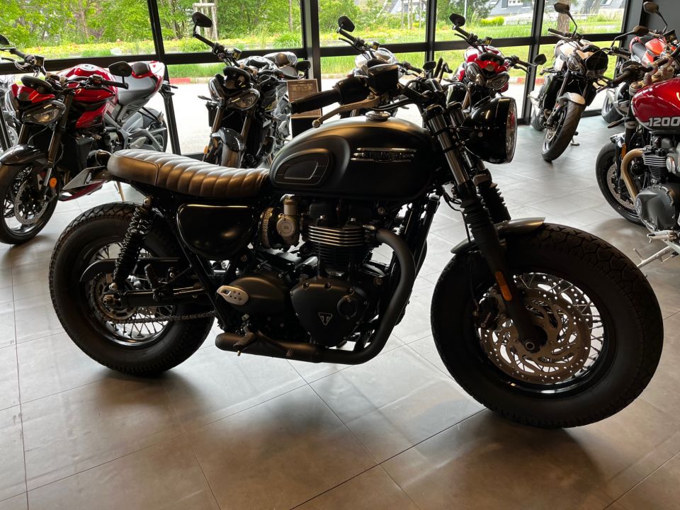 TRIUMPH BONNEVILLE T120 