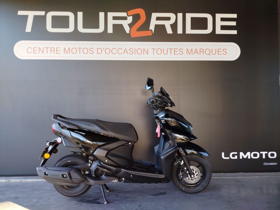 YAMAHA RayZR 125 4