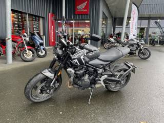 TRIUMPH TRIDENT 660 - 2023