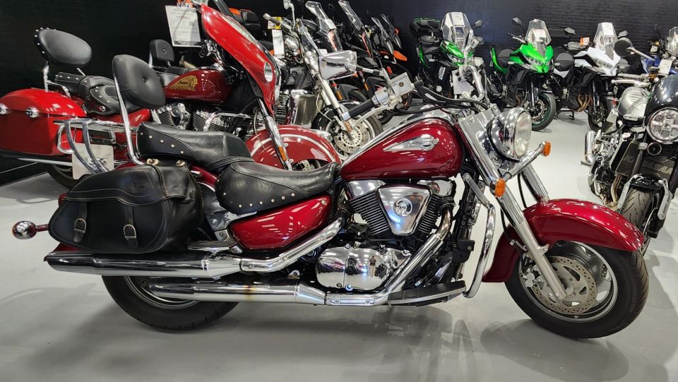 SUZUKI INTRUDER 1500 4