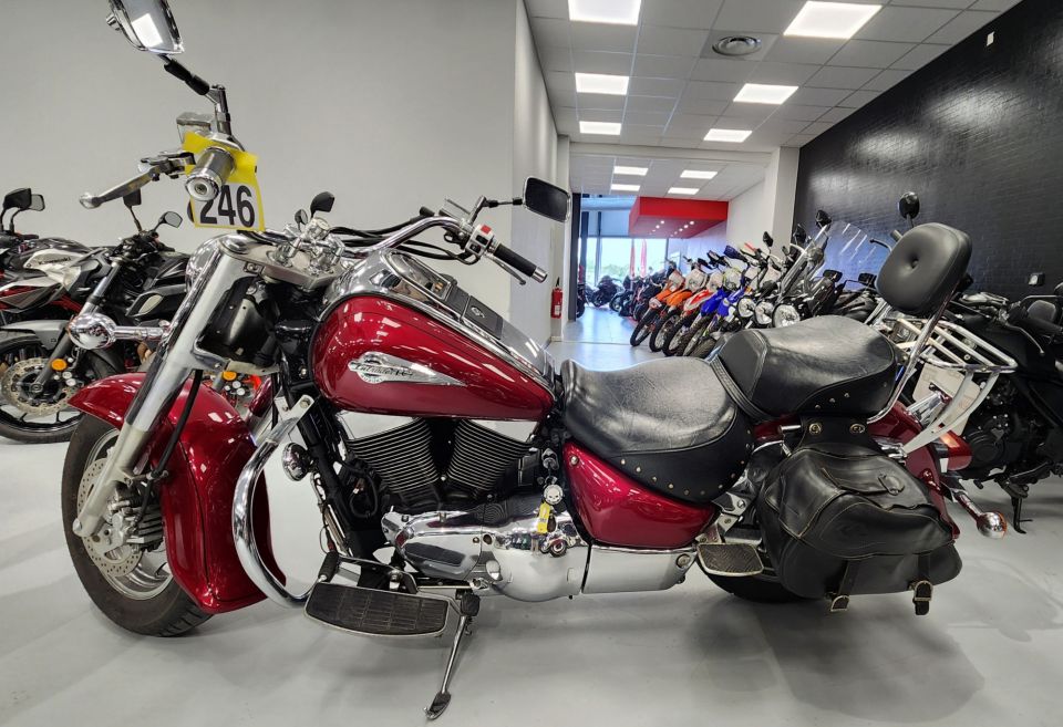 SUZUKI INTRUDER 1500 4