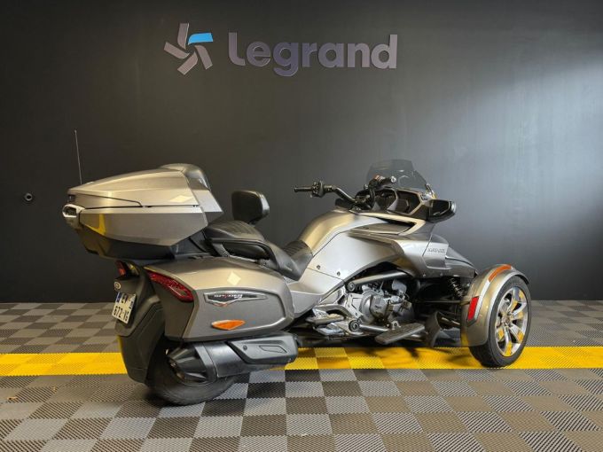 CAN-AM SPYDER F3 4