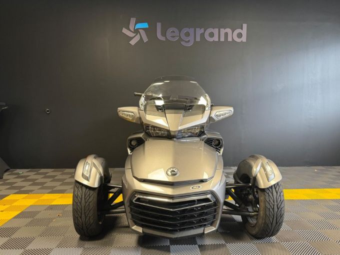 CAN-AM SPYDER F3 4