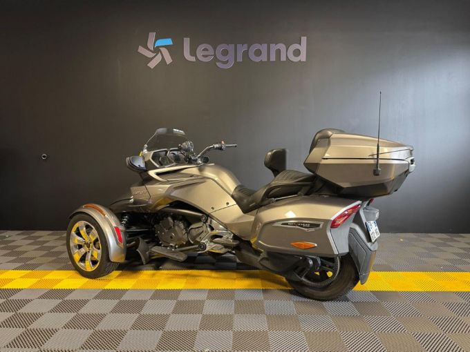 CAN-AM SPYDER F3 4