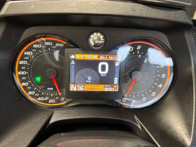 CAN-AM SPYDER F3 4