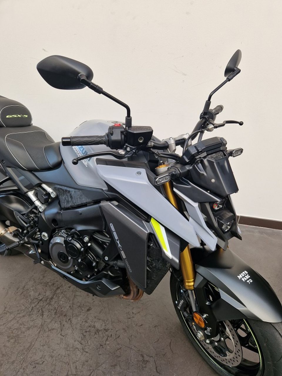 SUZUKI GSX-S 1000 ABS 4