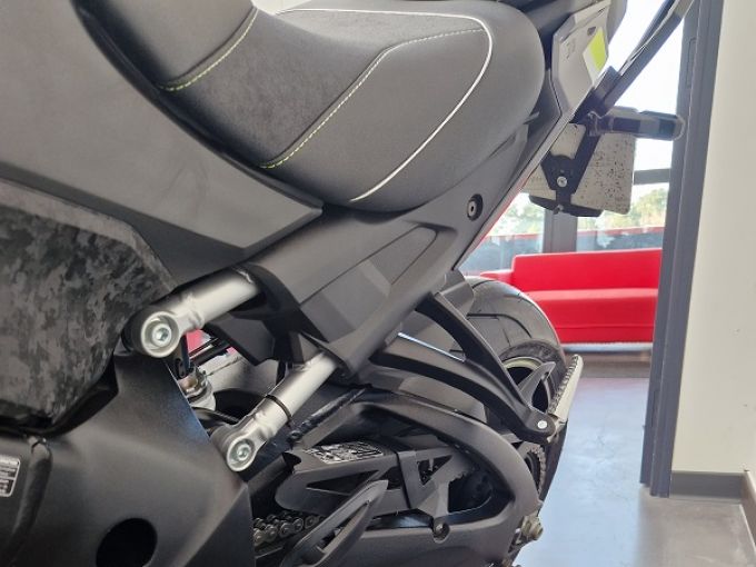 SUZUKI GSX-S 1000 ABS 4