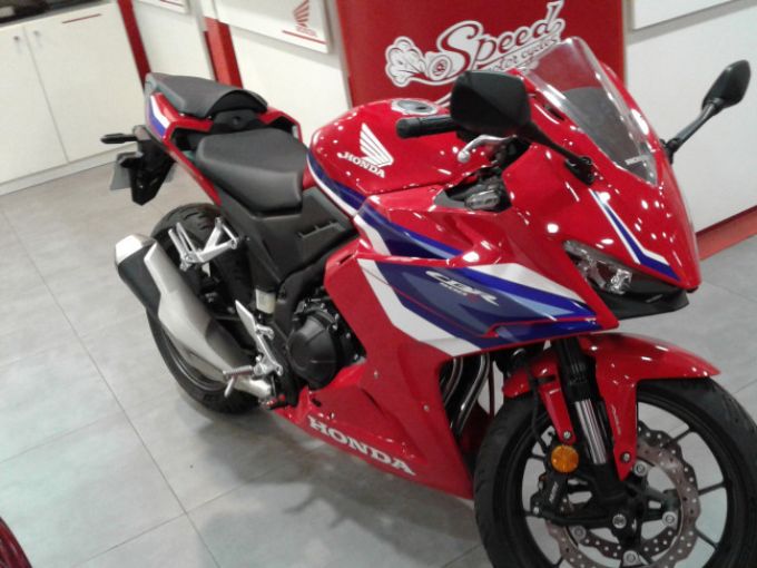 HONDA CBR500R 4