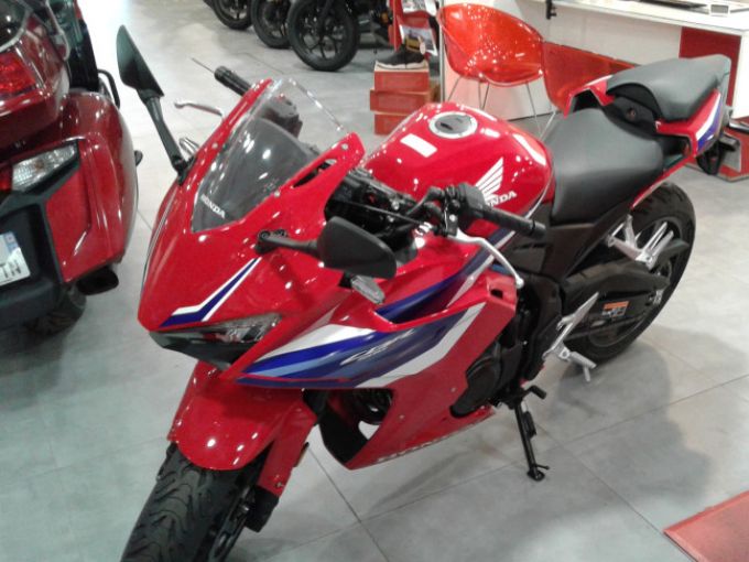 HONDA CBR500R 4