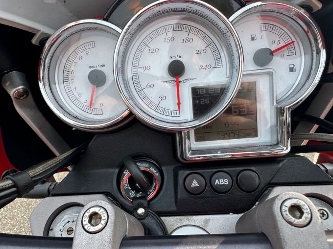 MOTO GUZZI BREVA 1200 4