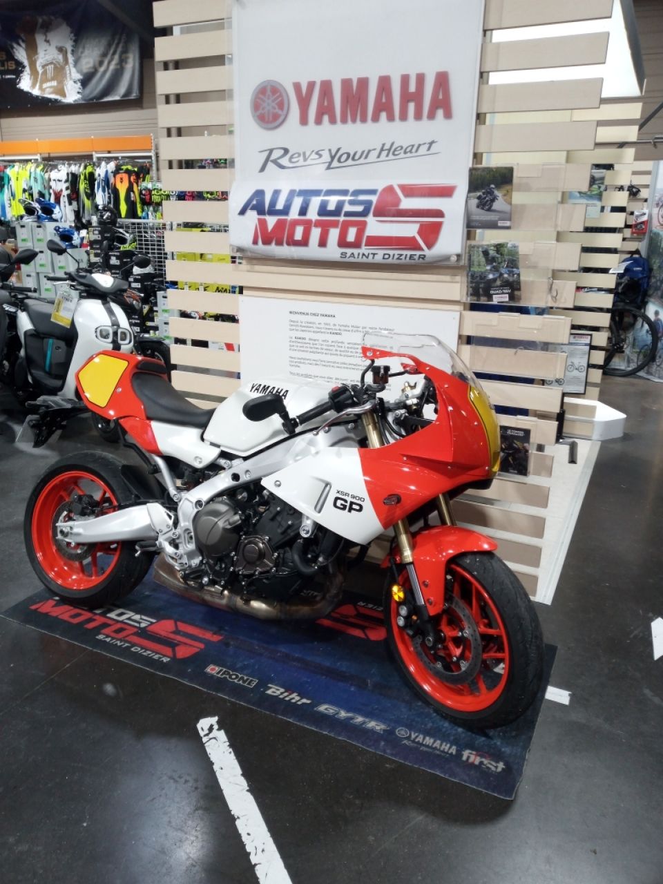 YAMAHA 900 XSR WGP 35 KW 4