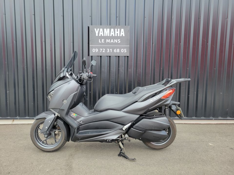 YAMAHA XMAX 300 4