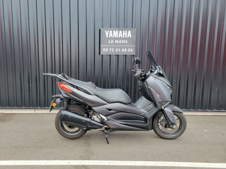 YAMAHA XMAX 300 4