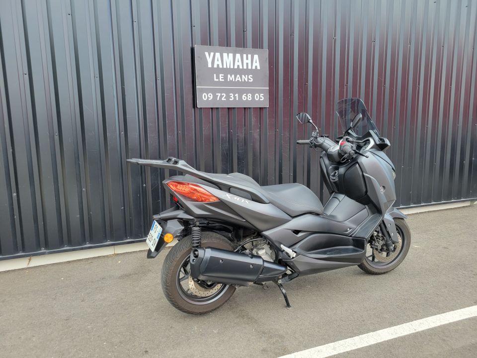 YAMAHA XMAX 300 4