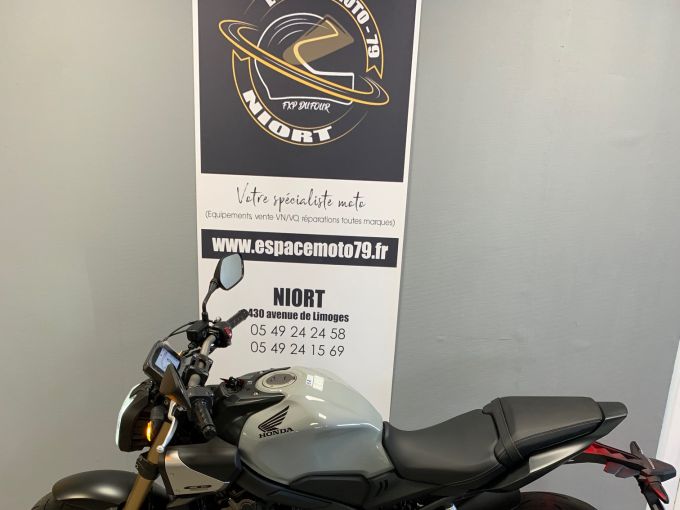 HONDA CB650R Neo Sports Café 4